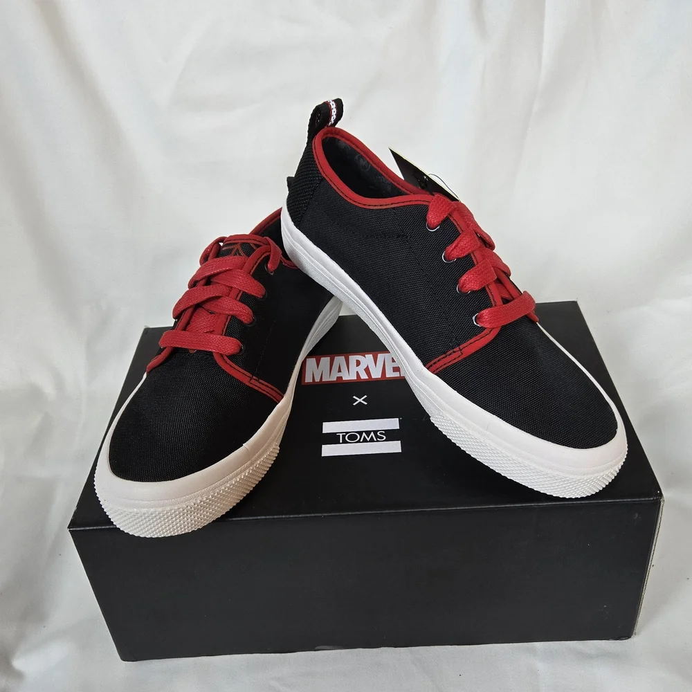 Marvel x TOMS Carlito Miles Morales Black Red Spiderman Nylon Sneakers NIB 4Y‎